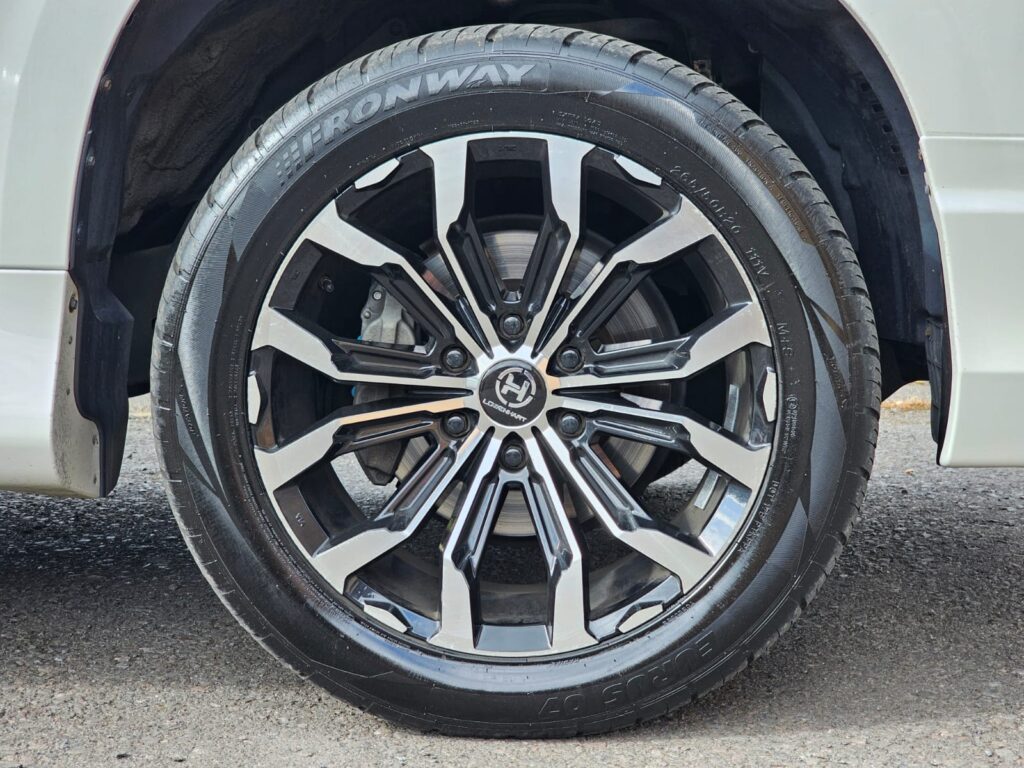 2019 Toyota Land Cruiser Prado – Powerful, Reliable & Refined