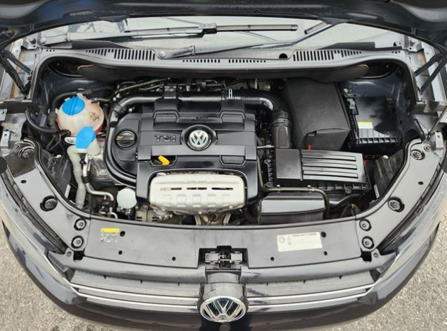 Volkswagen Touran TSI Comfortline – Spacious Family MPV