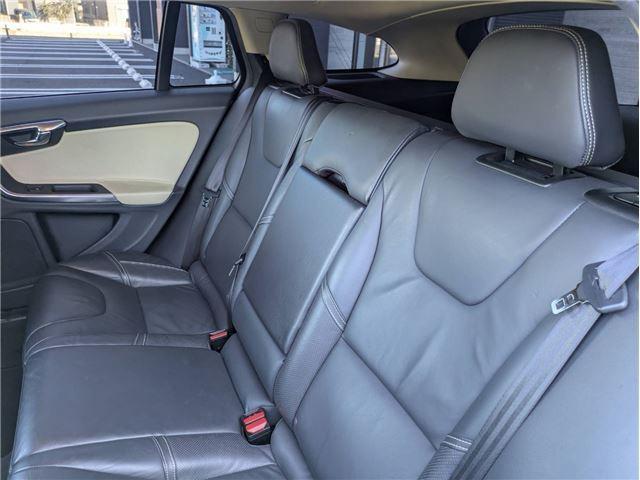 2015 Volvo V60 T4 Luxury Edition – Pearl White | 1.6L Turbo | Automatic