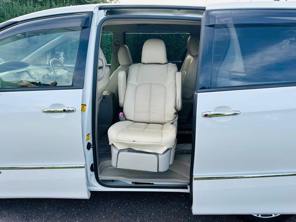 Toyota Estima 2014 Hybrid Low Mileage