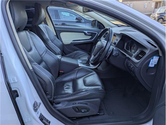 2015 Volvo V60 T4 Luxury Edition – Pearl White | 1.6L Turbo | Automatic