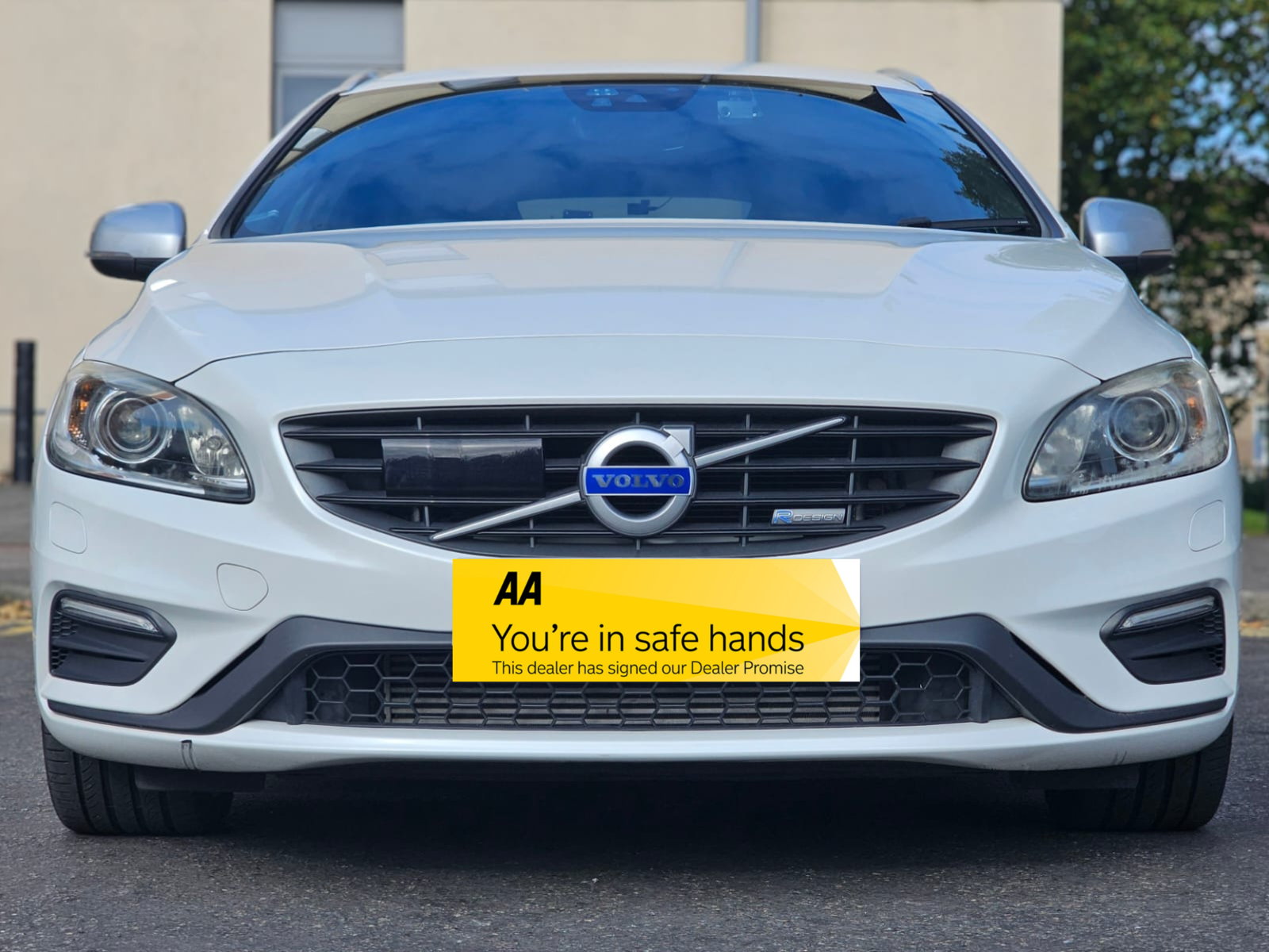 Volvo V60 T5 R-Design | One owner | 37,000 miles
