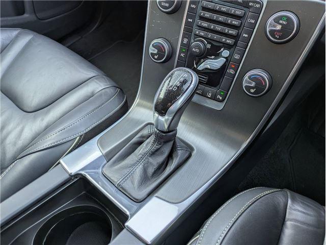 2015 Volvo V60 T4 Luxury Edition – Pearl White | 1.6L Turbo | Automatic