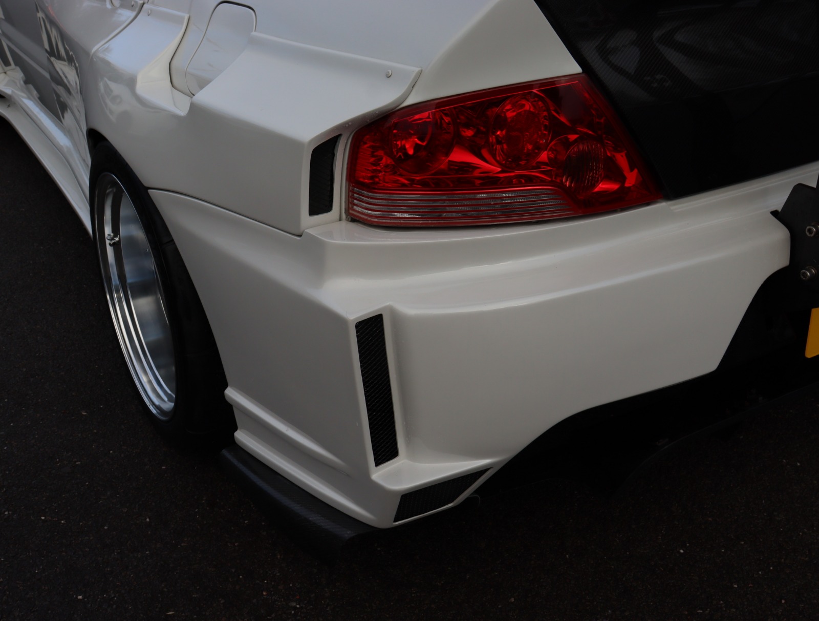 Mitsubishi Lancer 2.0 EVO IX MR FQ-360 4dr