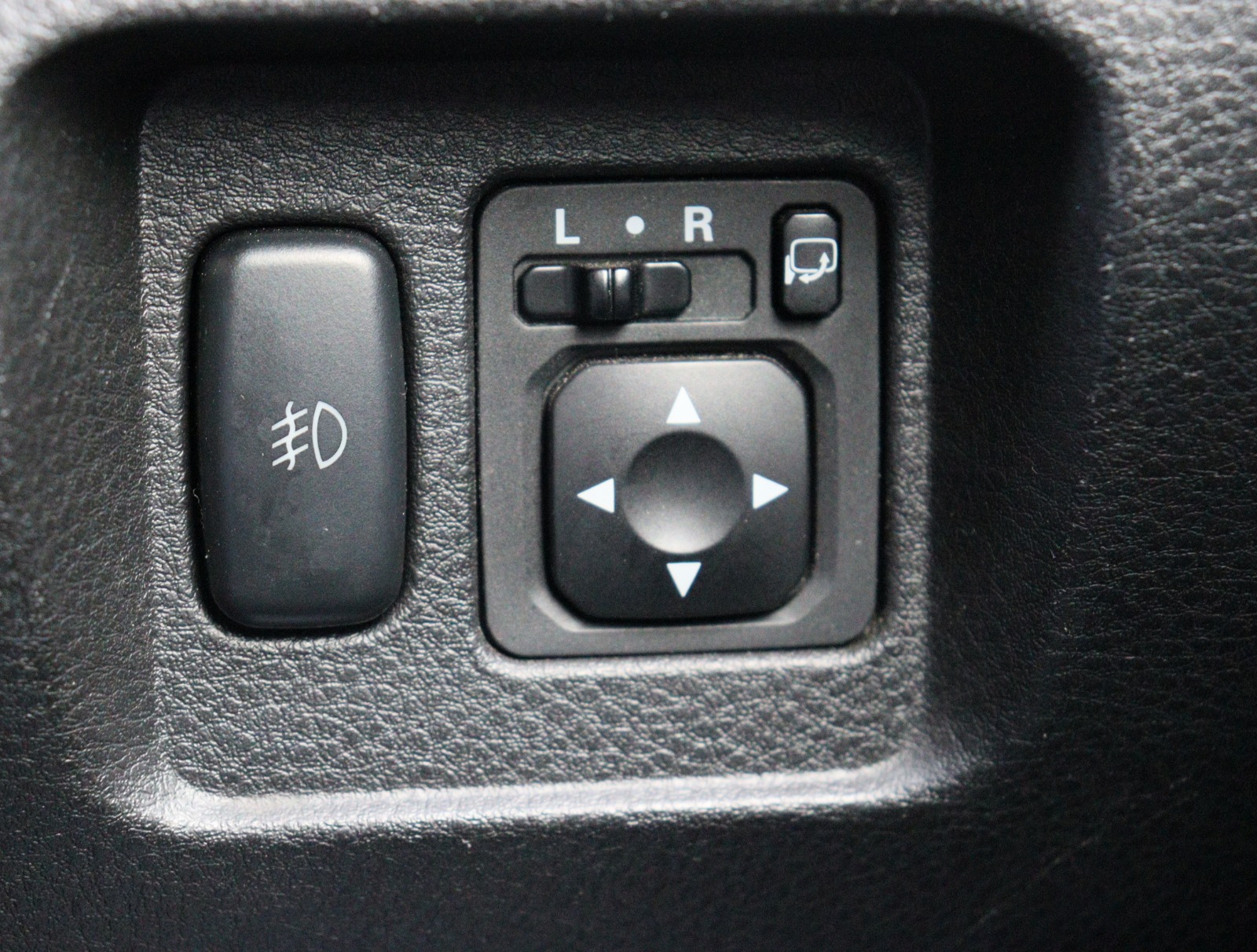 Mitsubishi Lancer 2.0 EVO IX MR FQ-360 4dr