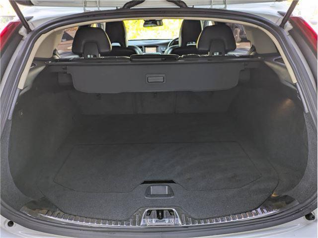 2015 Volvo V60 T4 Luxury Edition – Pearl White | 1.6L Turbo | Automatic