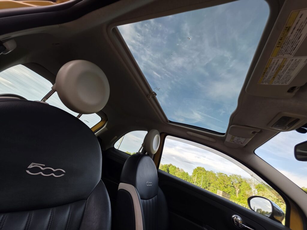 2015 Fiat 500 0.9 TwinAir Lounge Hatchback 3dr Petrol Dualogic Euro 6 (s/s) (85 bhp)