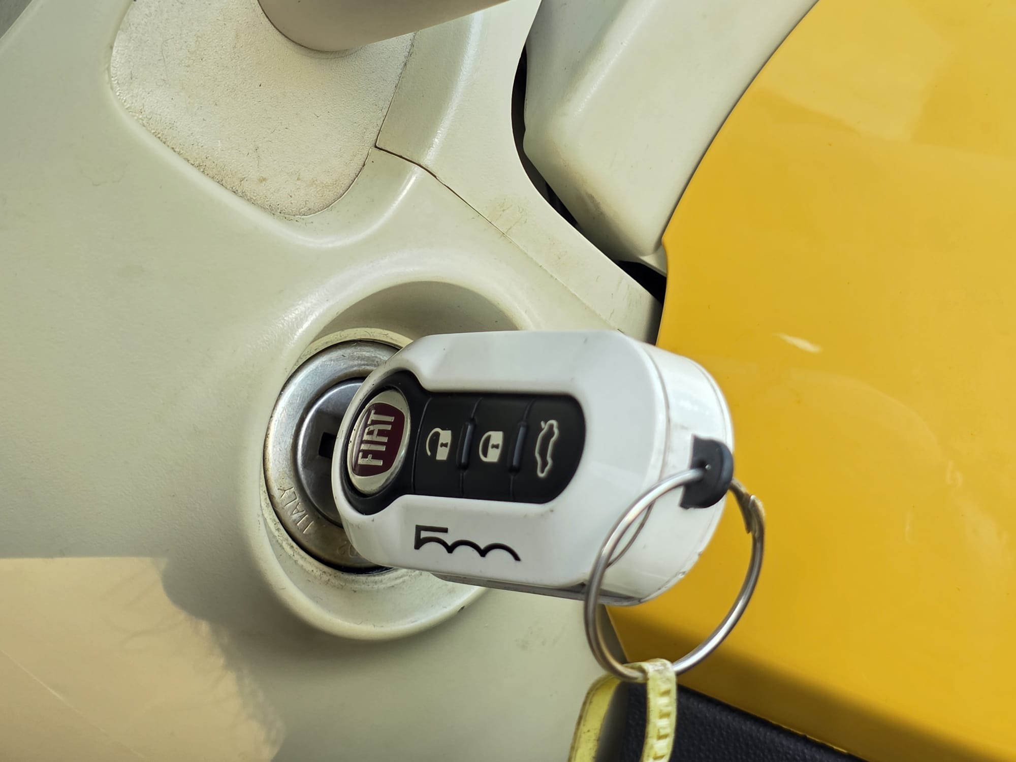 2015 Fiat 500 0.9 TwinAir Lounge Hatchback 3dr Petrol Dualogic Euro 6 (s/s) (85 bhp)