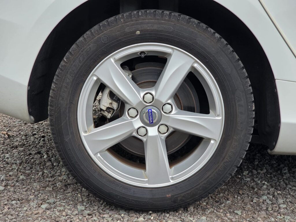 Volvo V40 T4 2015