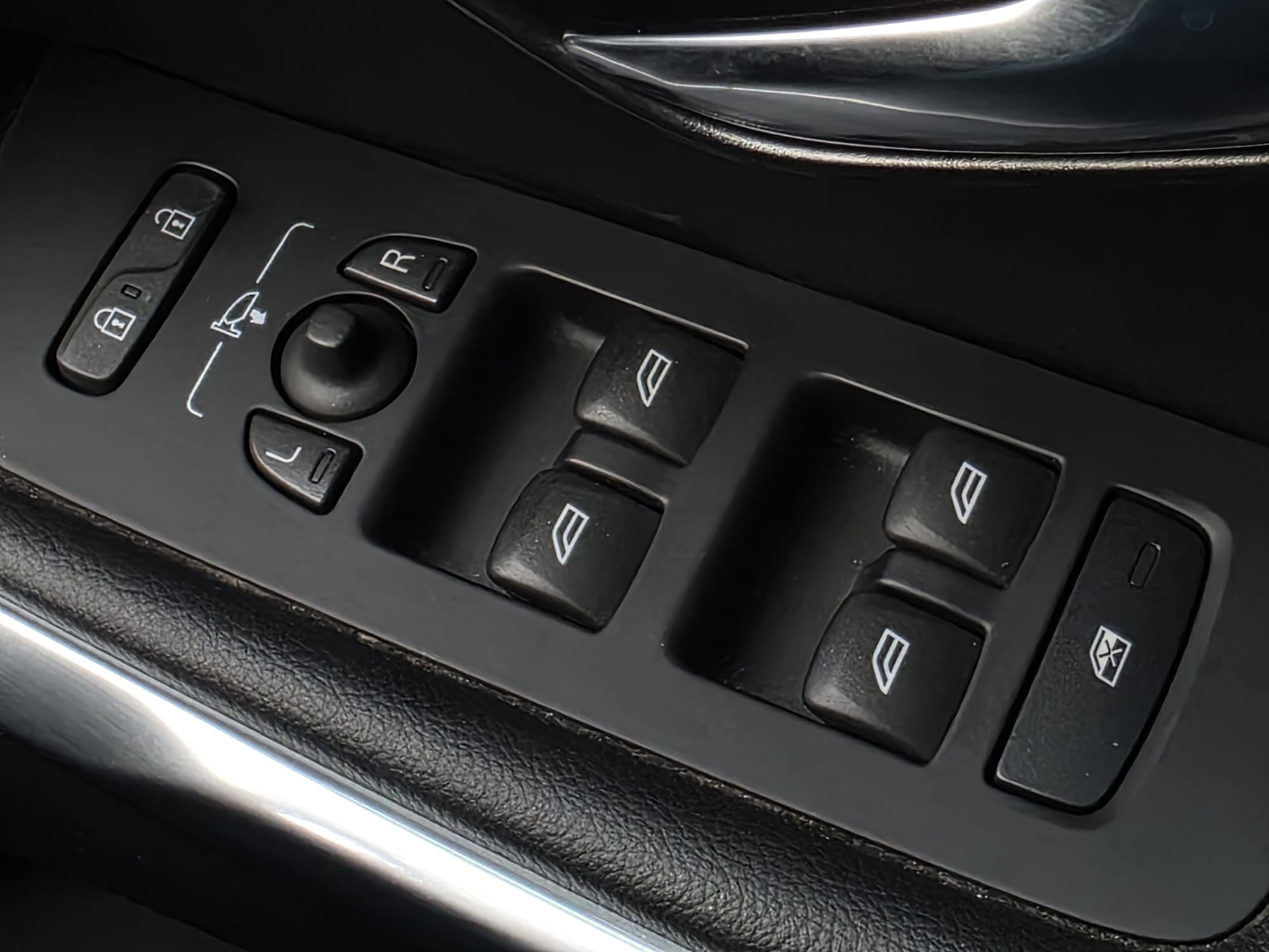 Volvo V40 T4 Black