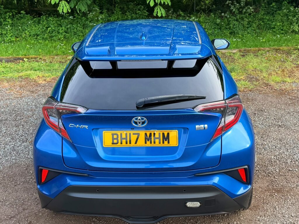 Toyota C-HR Hybrid 2017 1.8