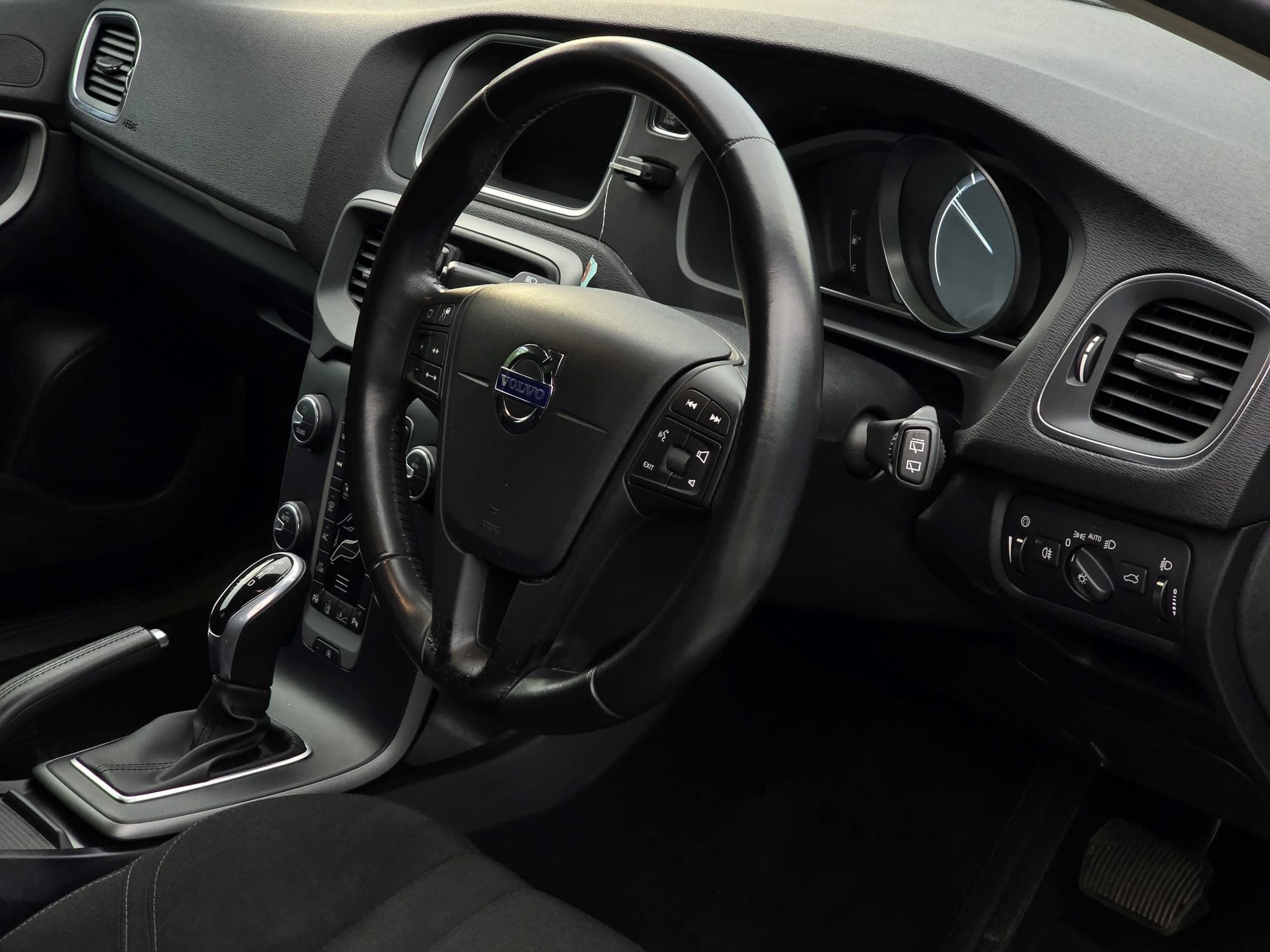 Volvo V40 T4 2015