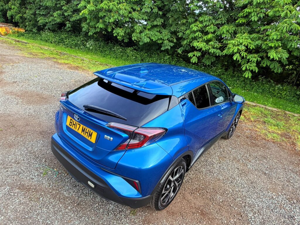 Toyota C-HR Hybrid 2017 1.8