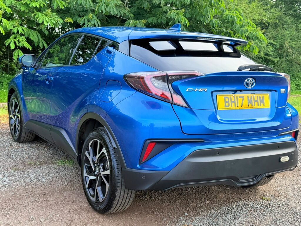 Toyota C-HR Hybrid 2017 1.8