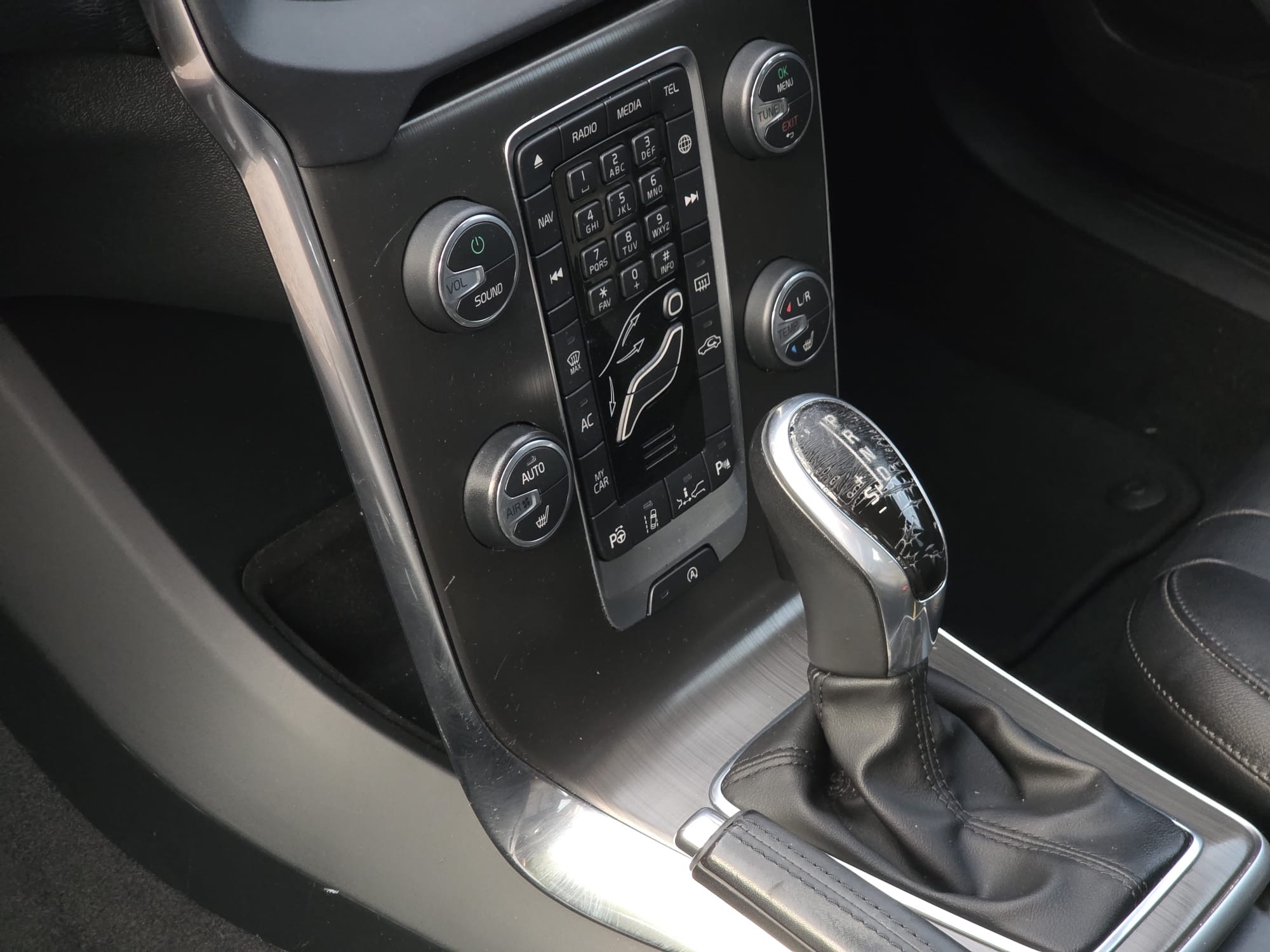 Volvo V40 T4 Black