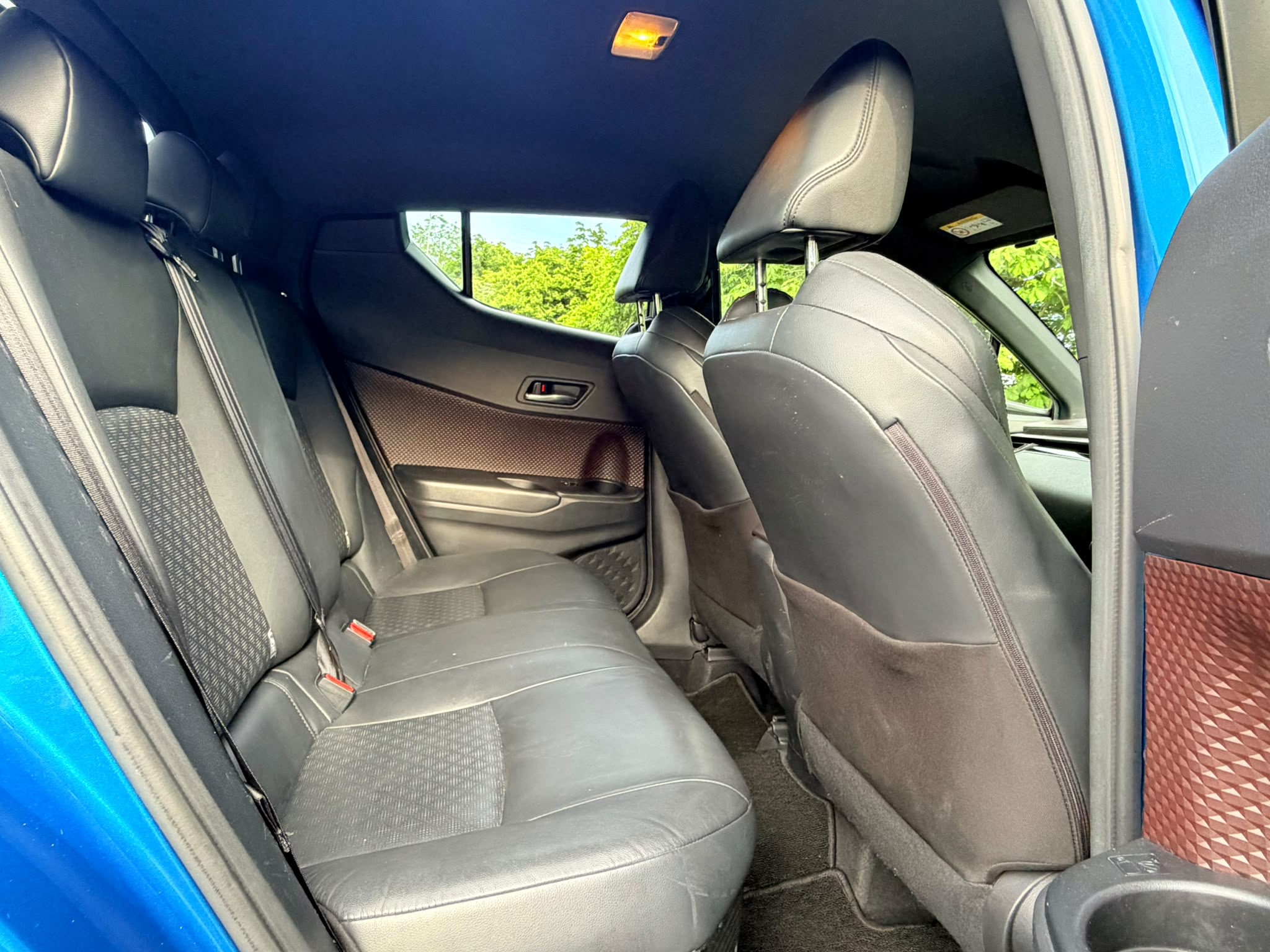 Toyota C-HR Hybrid 2017 1.8