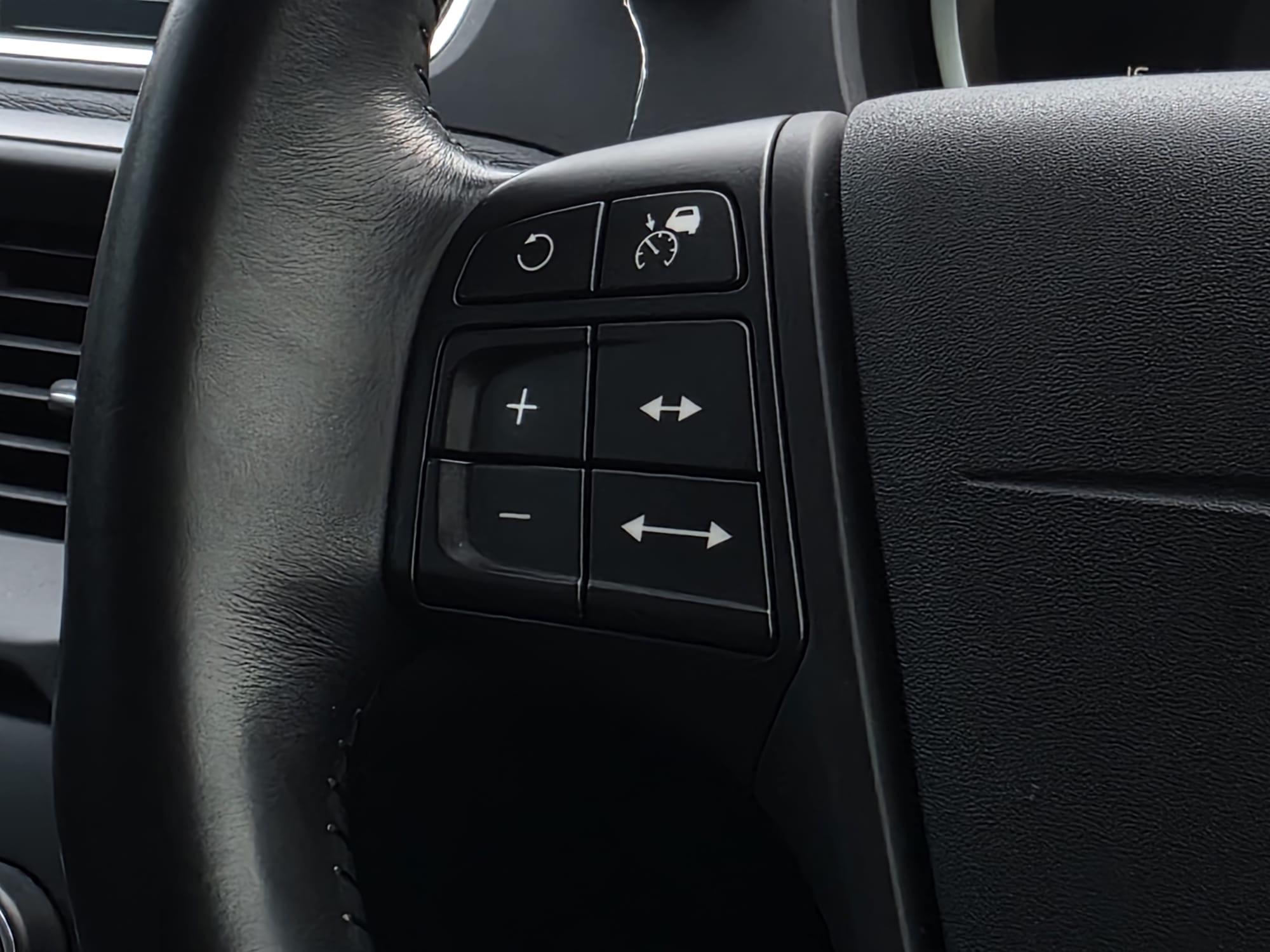 Volvo V40 T4 2015