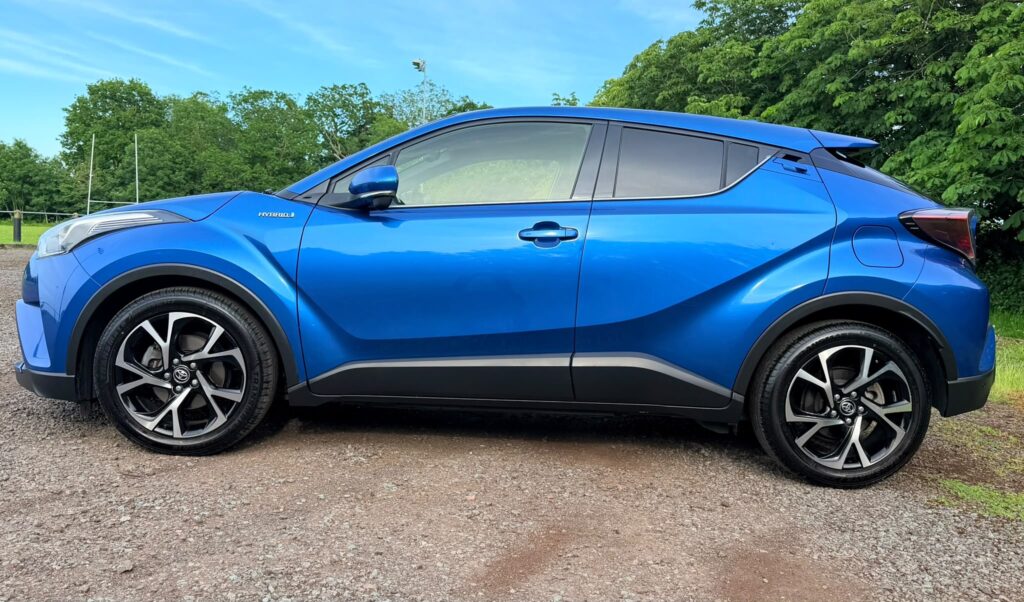 Toyota C-HR Hybrid 2017 1.8