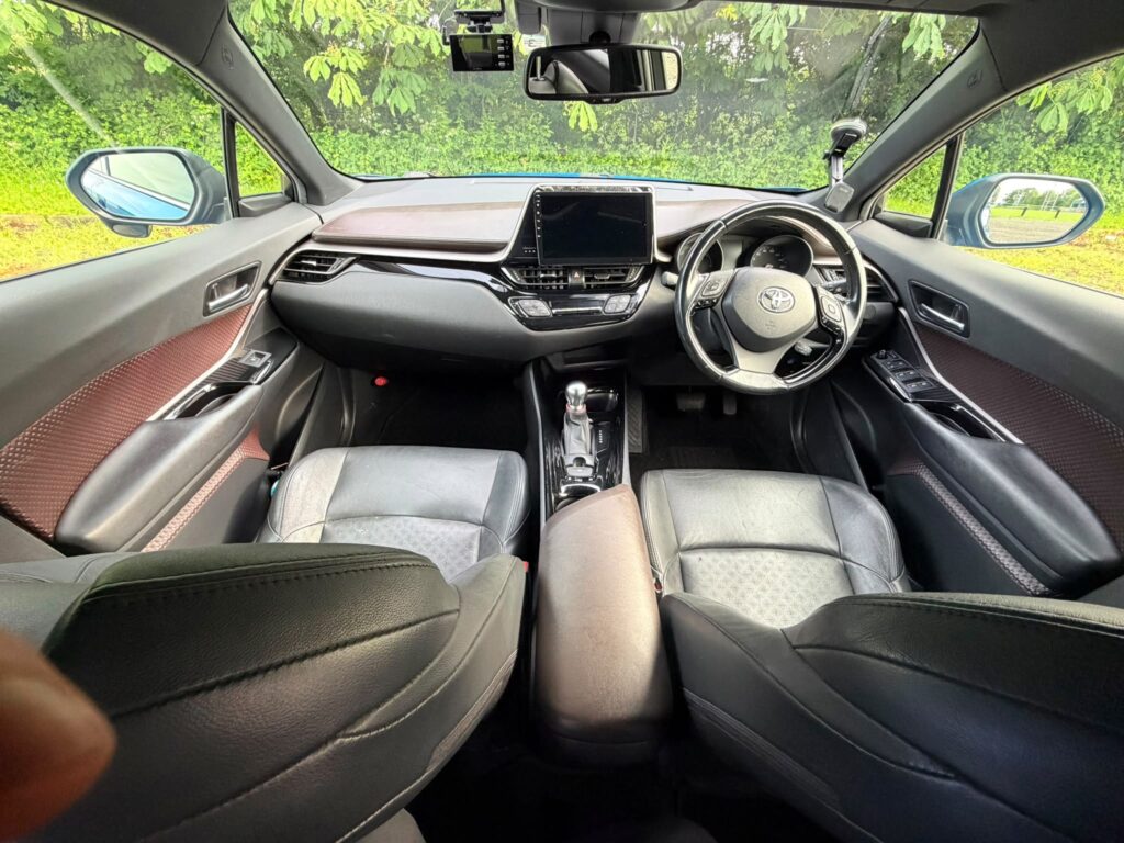 Toyota C-HR Hybrid 2017 1.8