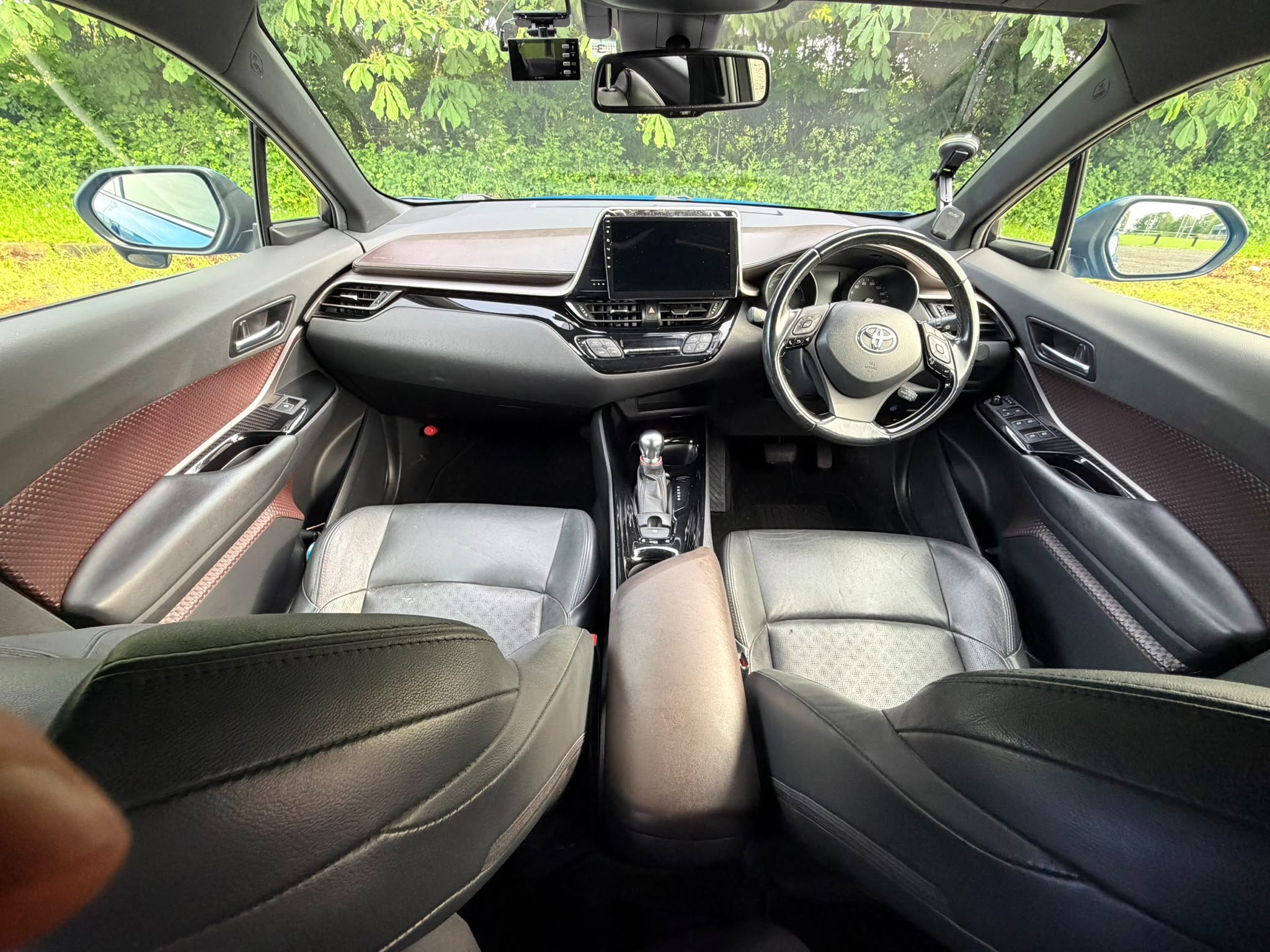Toyota C-HR Hybrid 2017 1.8