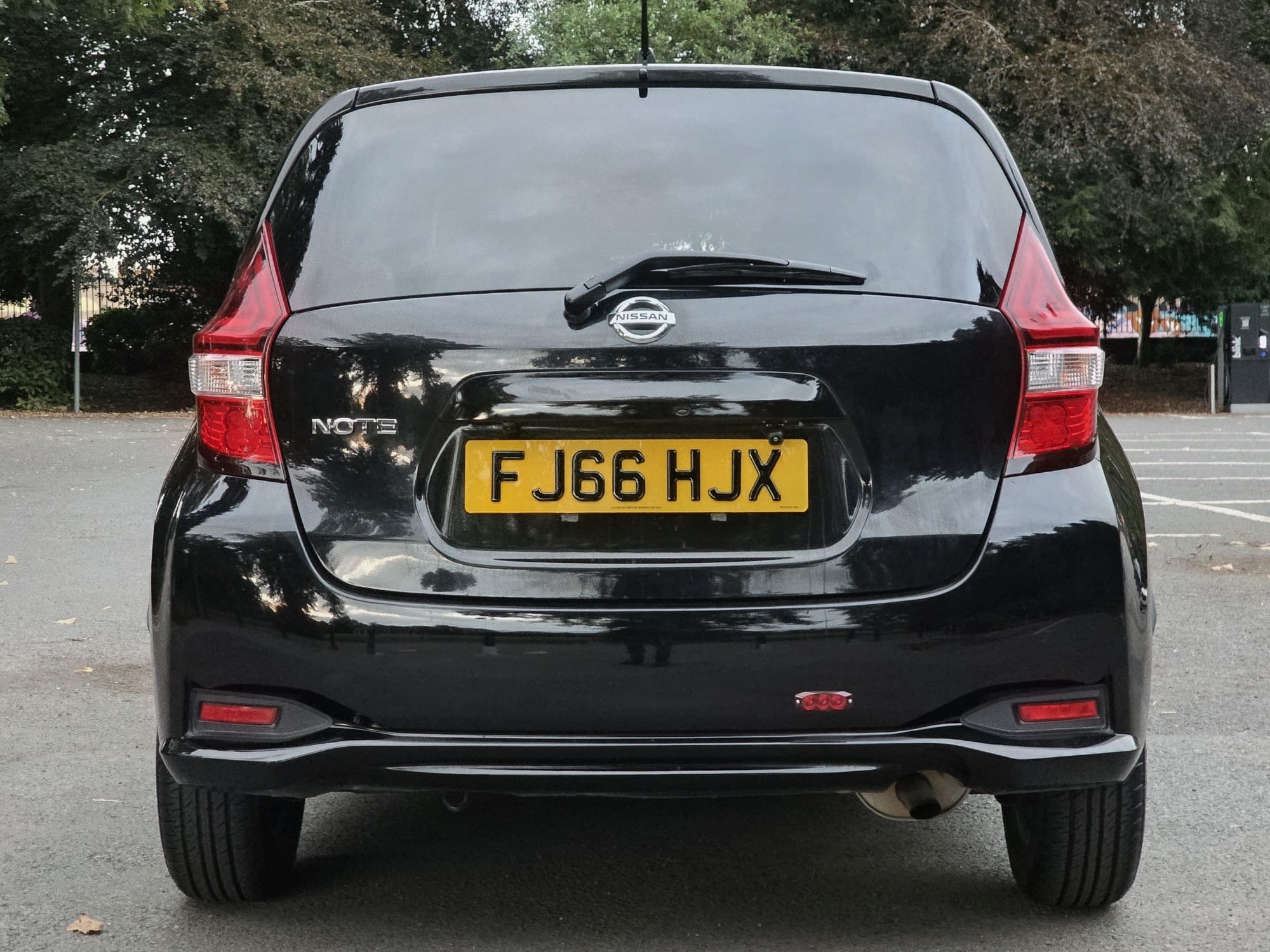 2016 Nissan Note 1.2 DIG-S Tekna Hatchback 5dr Petrol CVT Euro 6 (s/s) (98 ps)